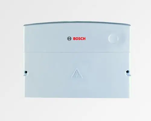 Weißes Bosch Modul mit hoher Schutzart und einem Blitzsymbol. Das Produkt hat eine klare, einfache Form und ist für die Montage in elektrischen Installationen konzipiert.